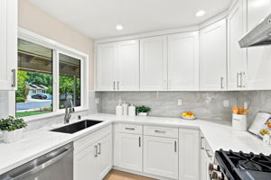 013_F8_4643 Glenmont Dr