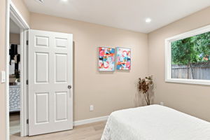 026_F8_4643 Glenmont Dr