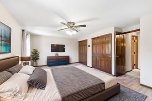 4644 NW Professional Plz (Interior)-42 virtually staged.jpeg