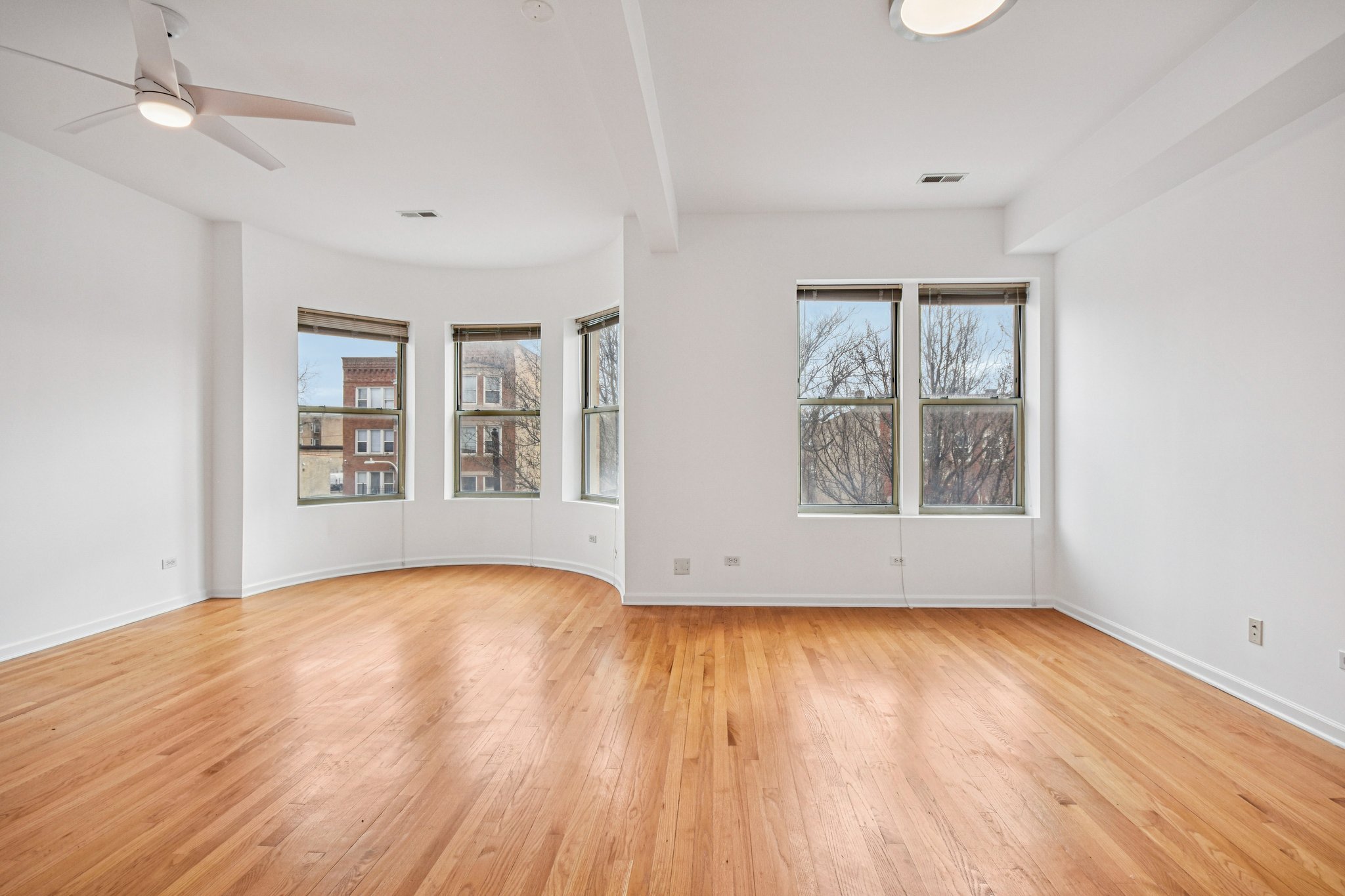 S Prairie Ave 2N-S2803-009.jpg