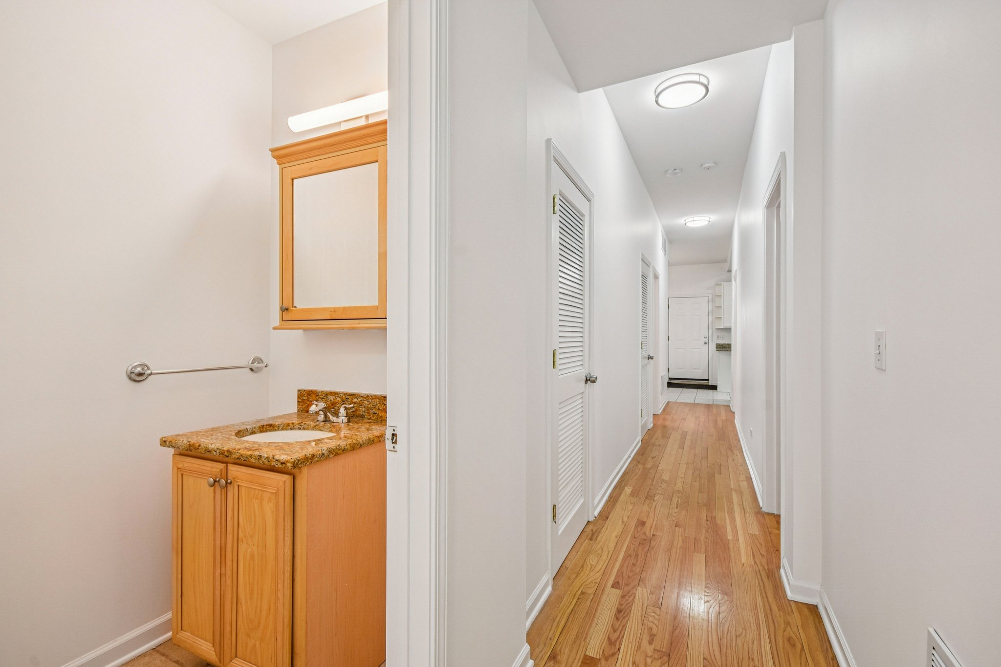 S Prairie Ave 2N-S2803-016.jpg