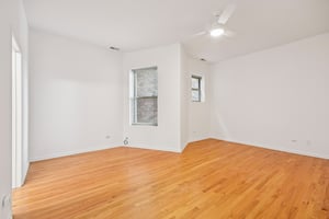 S Prairie Ave 2N-S2803-017.jpg