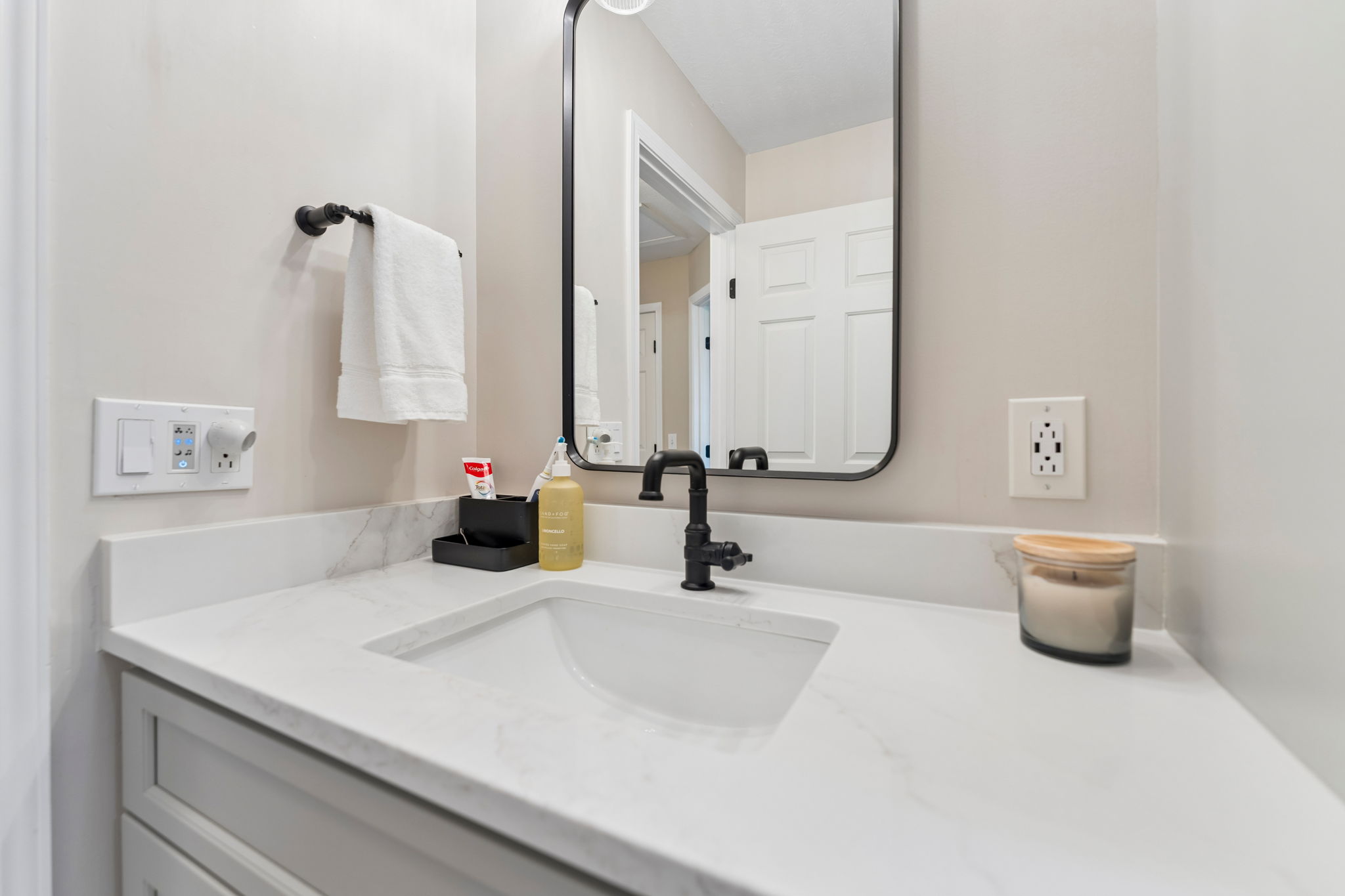 Remmington Ave-S0606-042