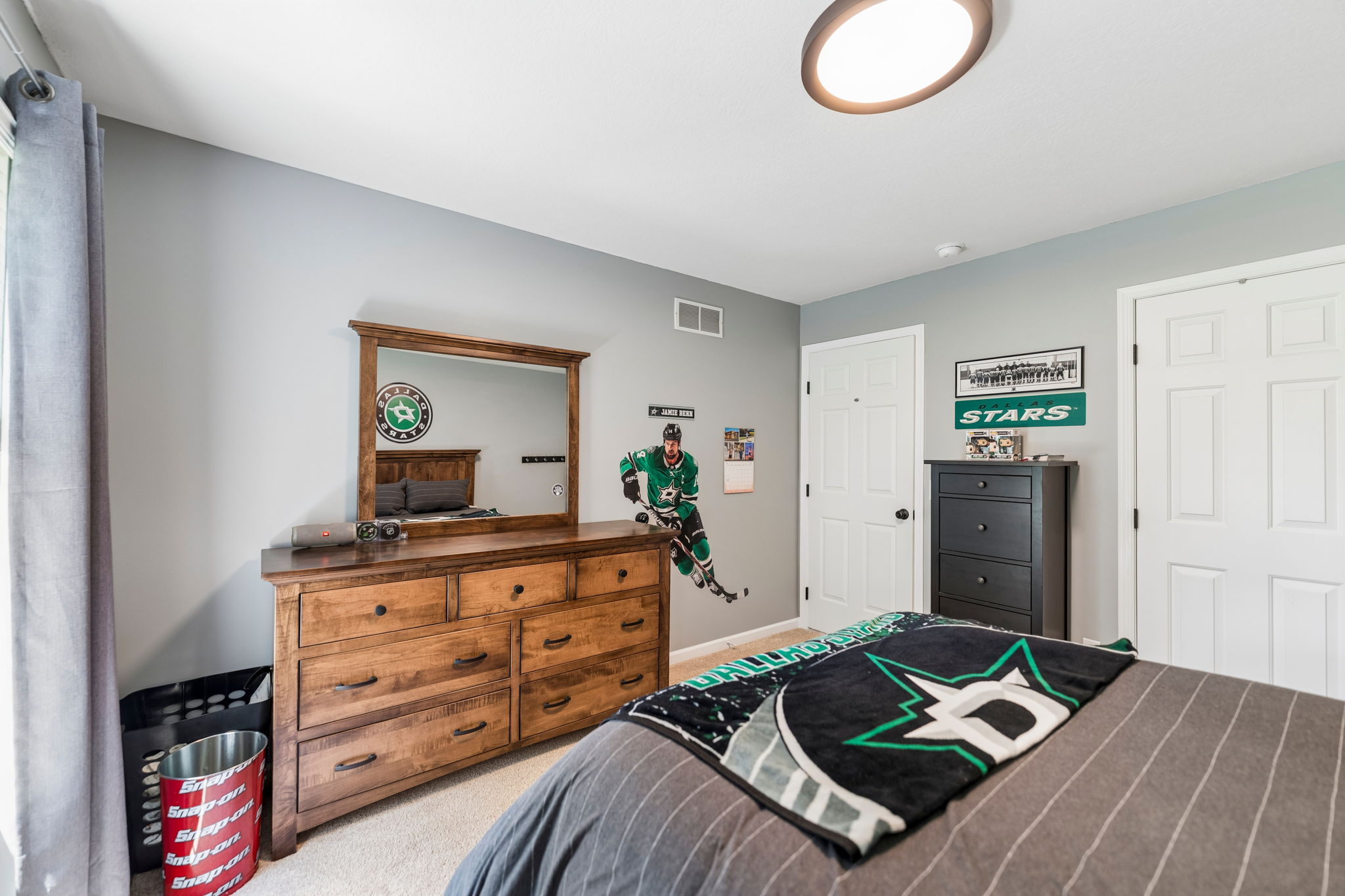 Remmington Ave-S0606-048