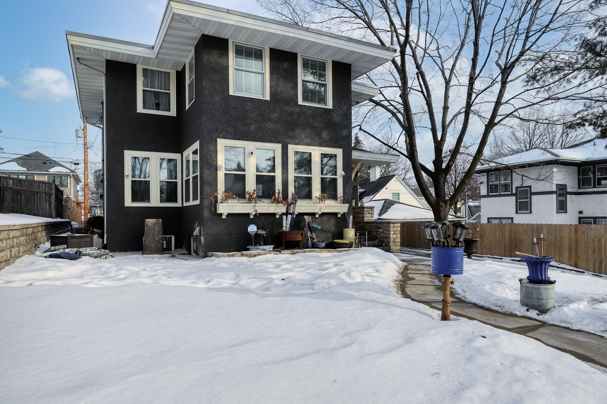 4645 Washburn Ave S, Minneapolis, MN 55410 Excalibur Portraits