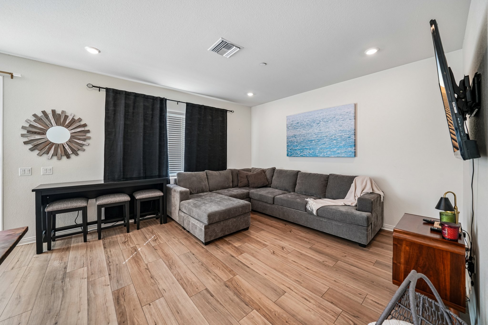 Florence Dr-S2409-009.jpg