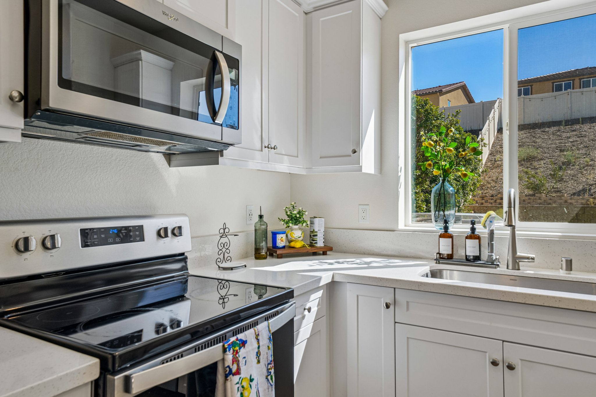 Florence Dr-S2409-021.jpg