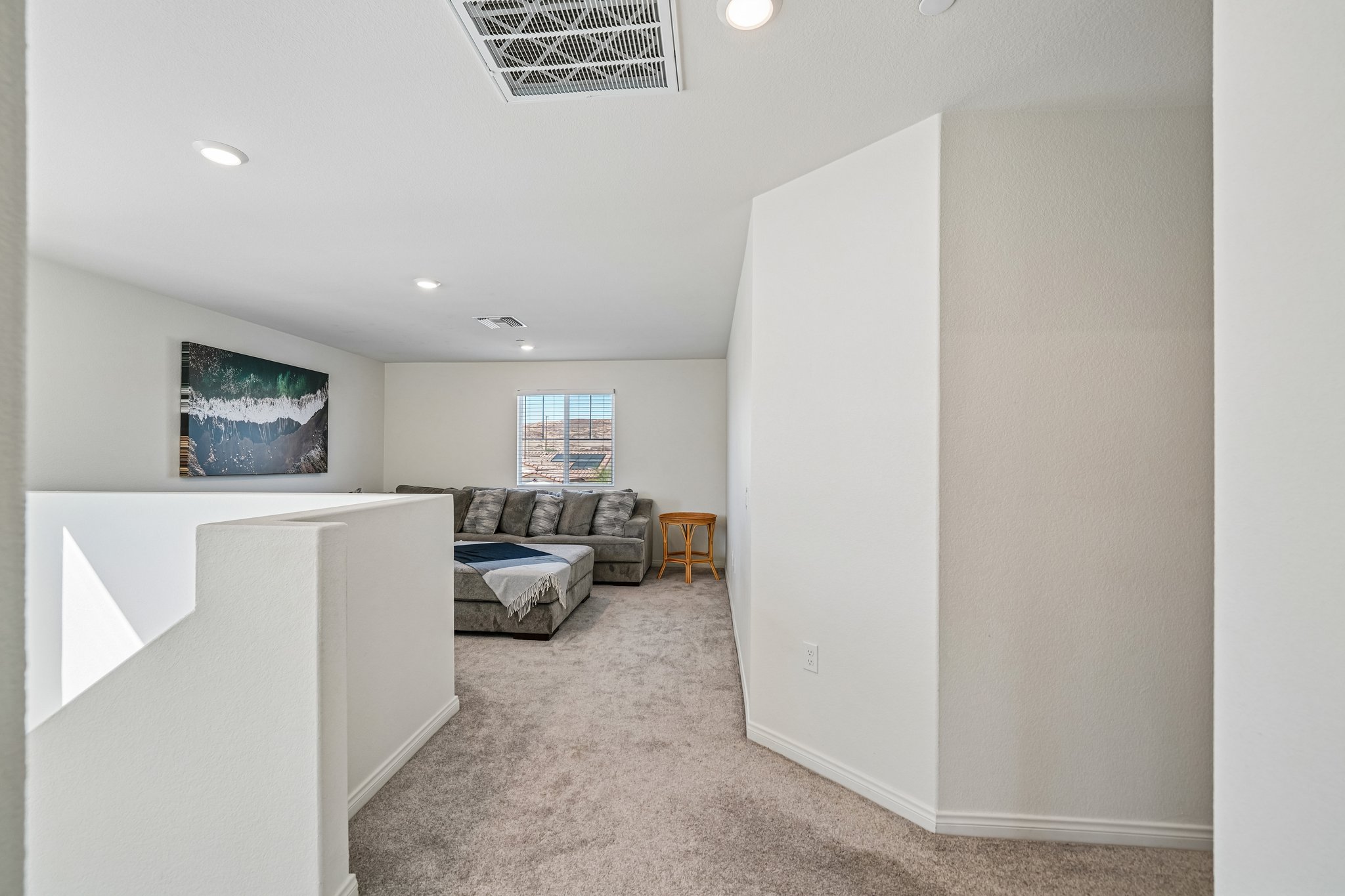 Florence Dr-S2409-042.jpg