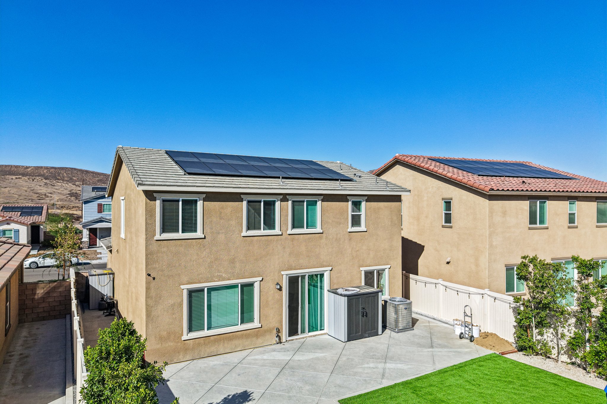 Florence Dr-S2409-069.jpg