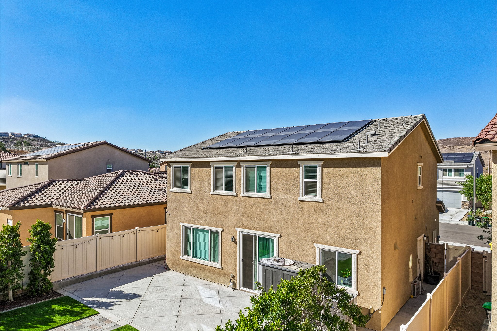 Florence Dr-S2409-070.jpg