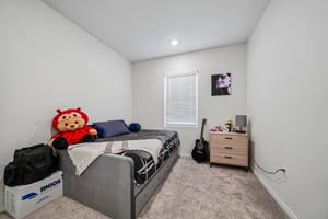 Florence Dr-S2409-023.jpg