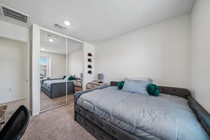 Florence Dr-S2409-034.jpg