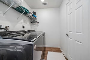 Florence Dr-S2409-037.jpg