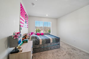 Florence Dr-S2409-039.jpg