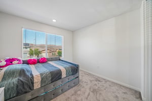 Florence Dr-S2409-040.jpg