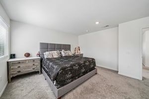 Florence Dr-S2409-045.jpg