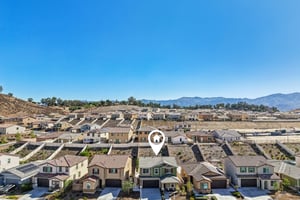 Florence Dr-S2409-063.jpg