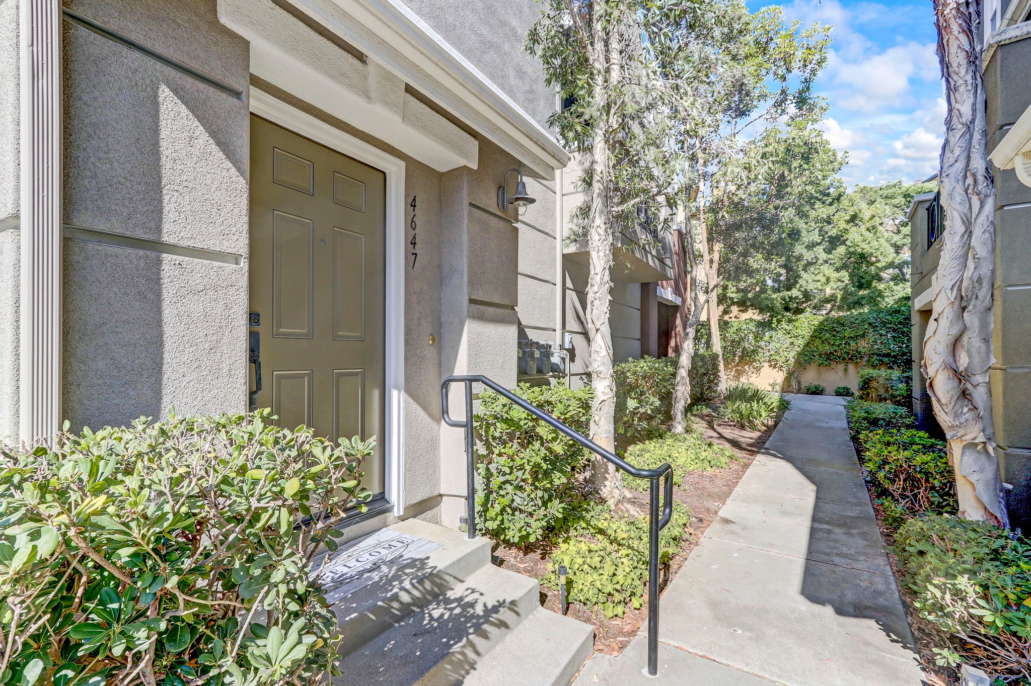 4647 Central Plaza, San Diego, CA 92123, USA Photo 4