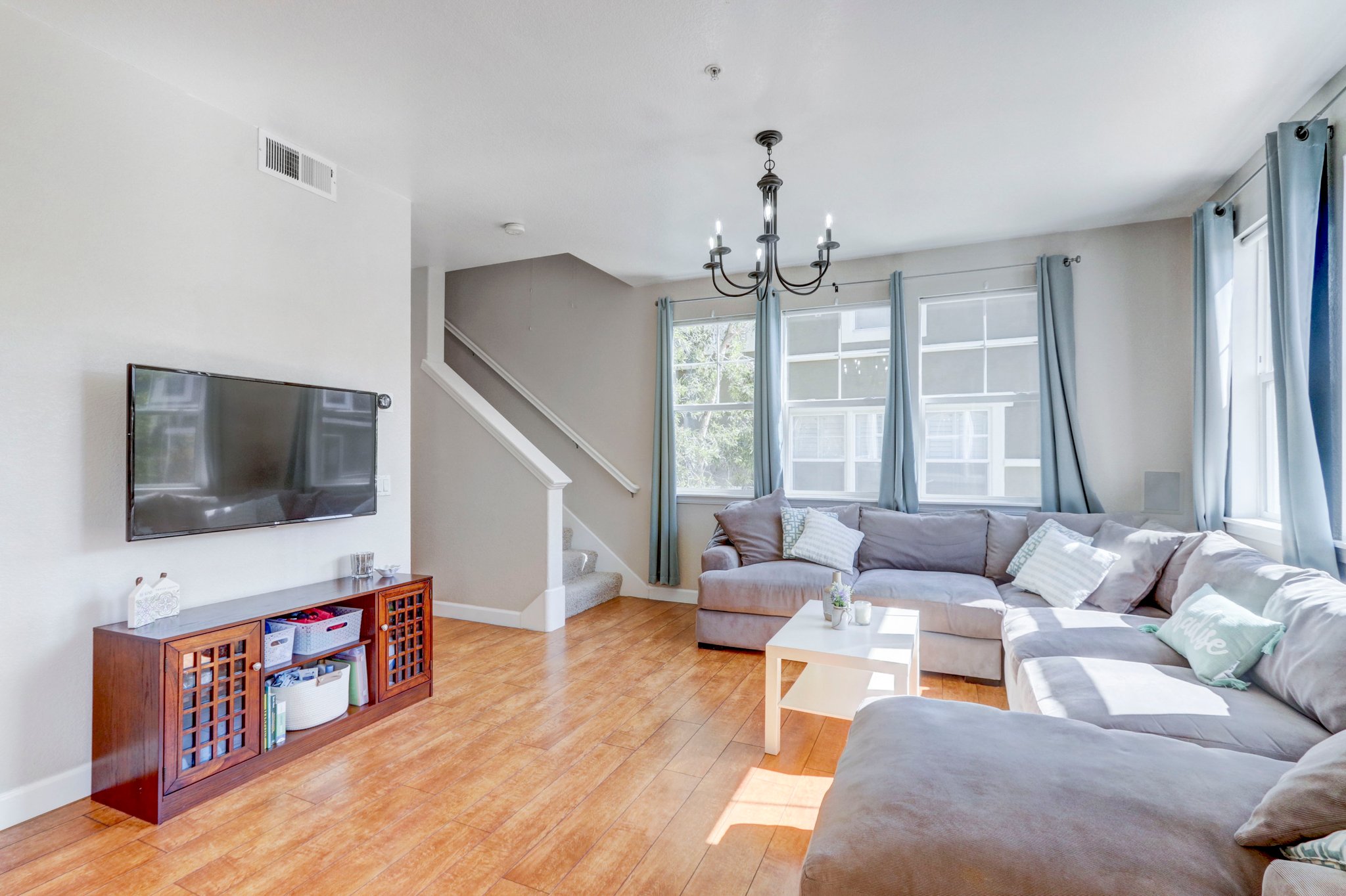 4647 Central Plaza, San Diego, CA 92123, USA Photo 10