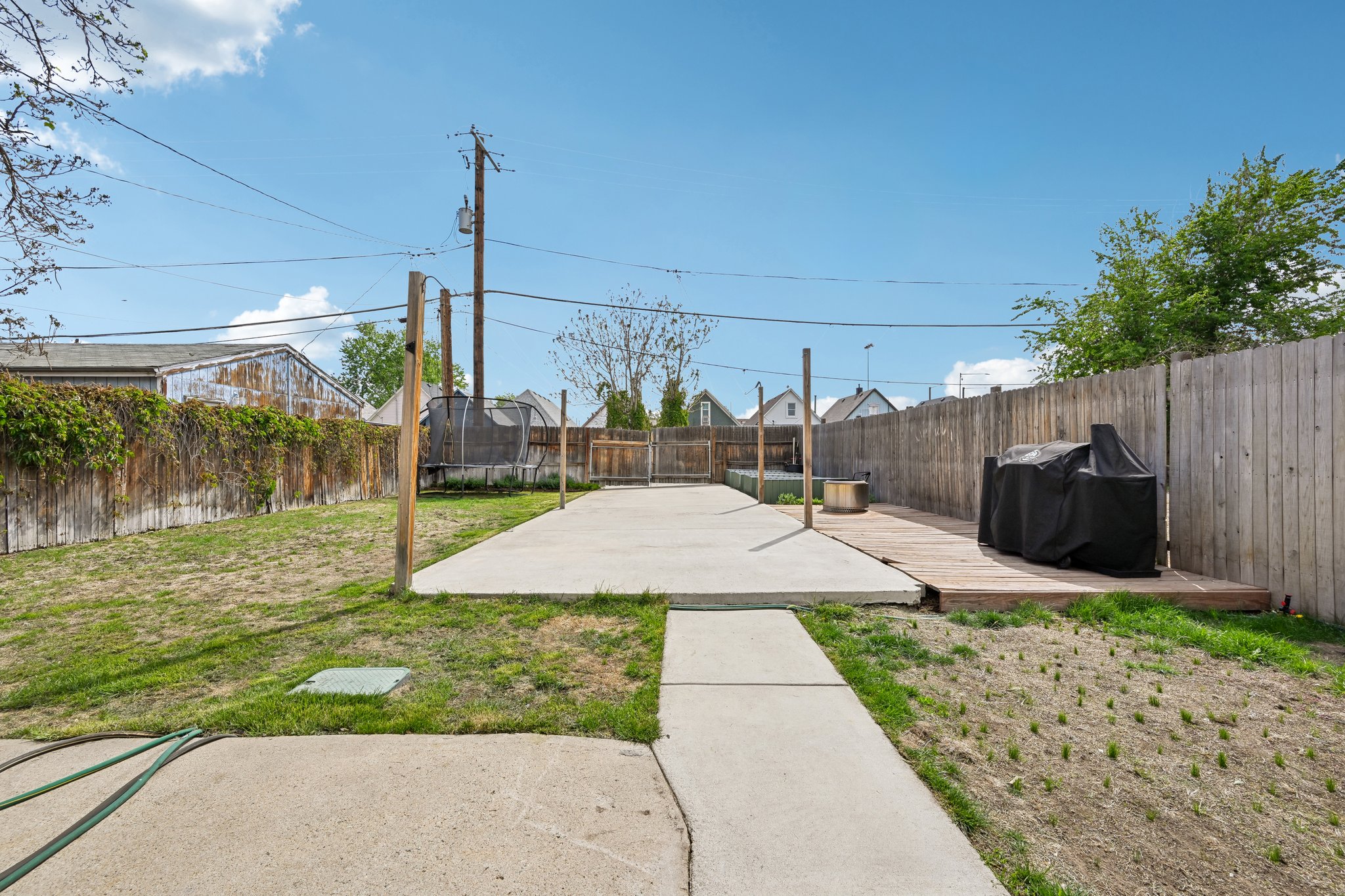 Josephine St-S3004-048.jpg