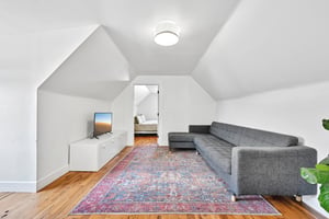 Josephine St-S3004-032.jpg