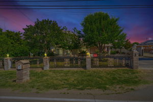  Photo 0