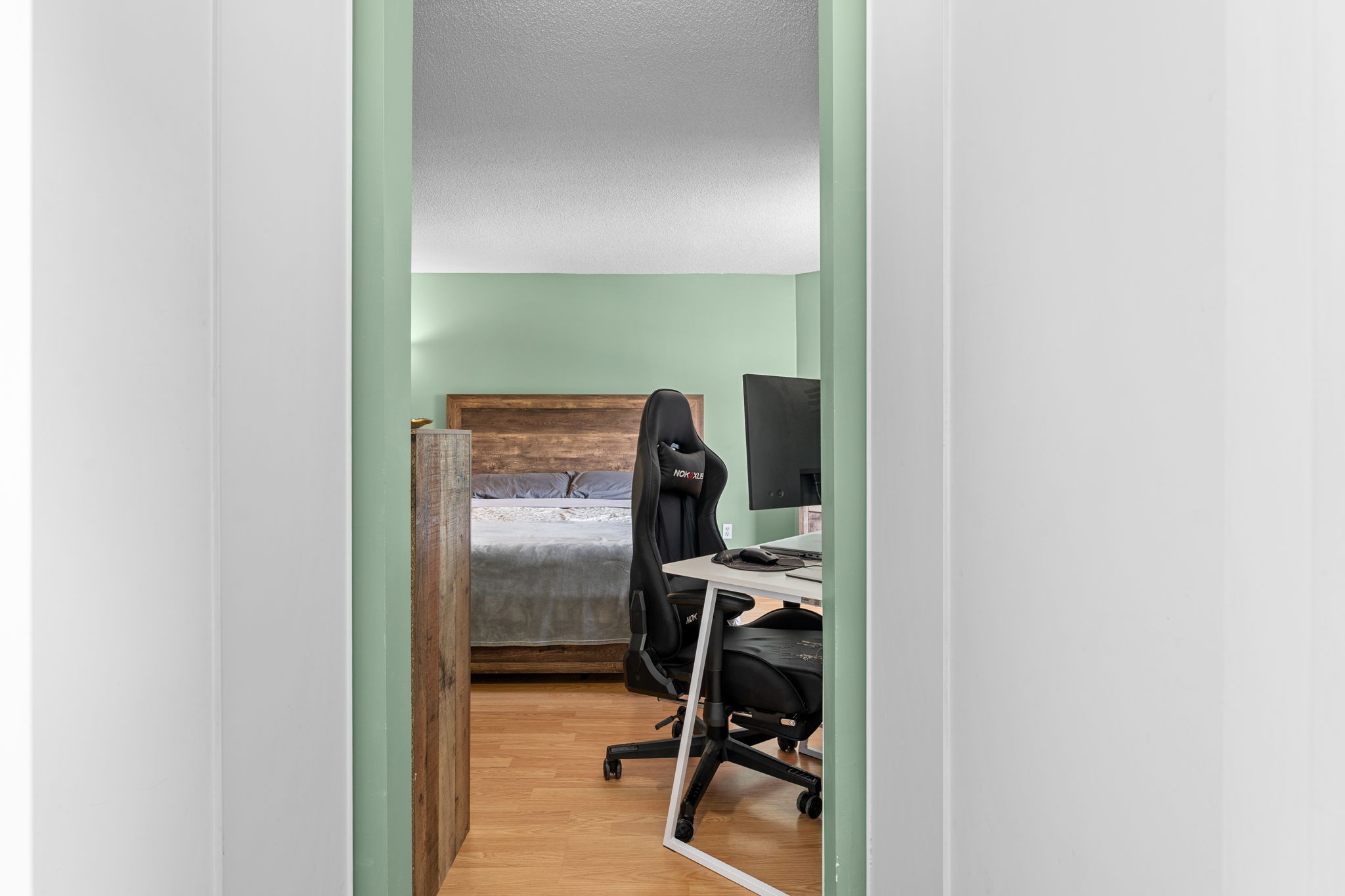  Photo 46