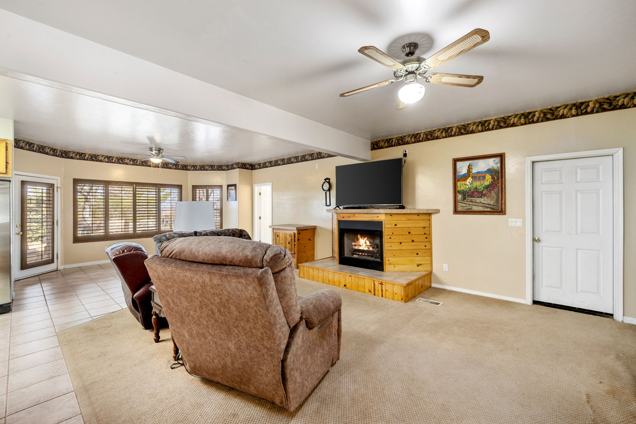 Family Room (1)