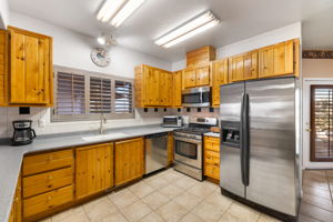 Kitchen (2)