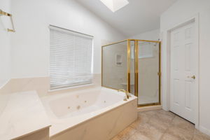 Primary Bathroom (2)
