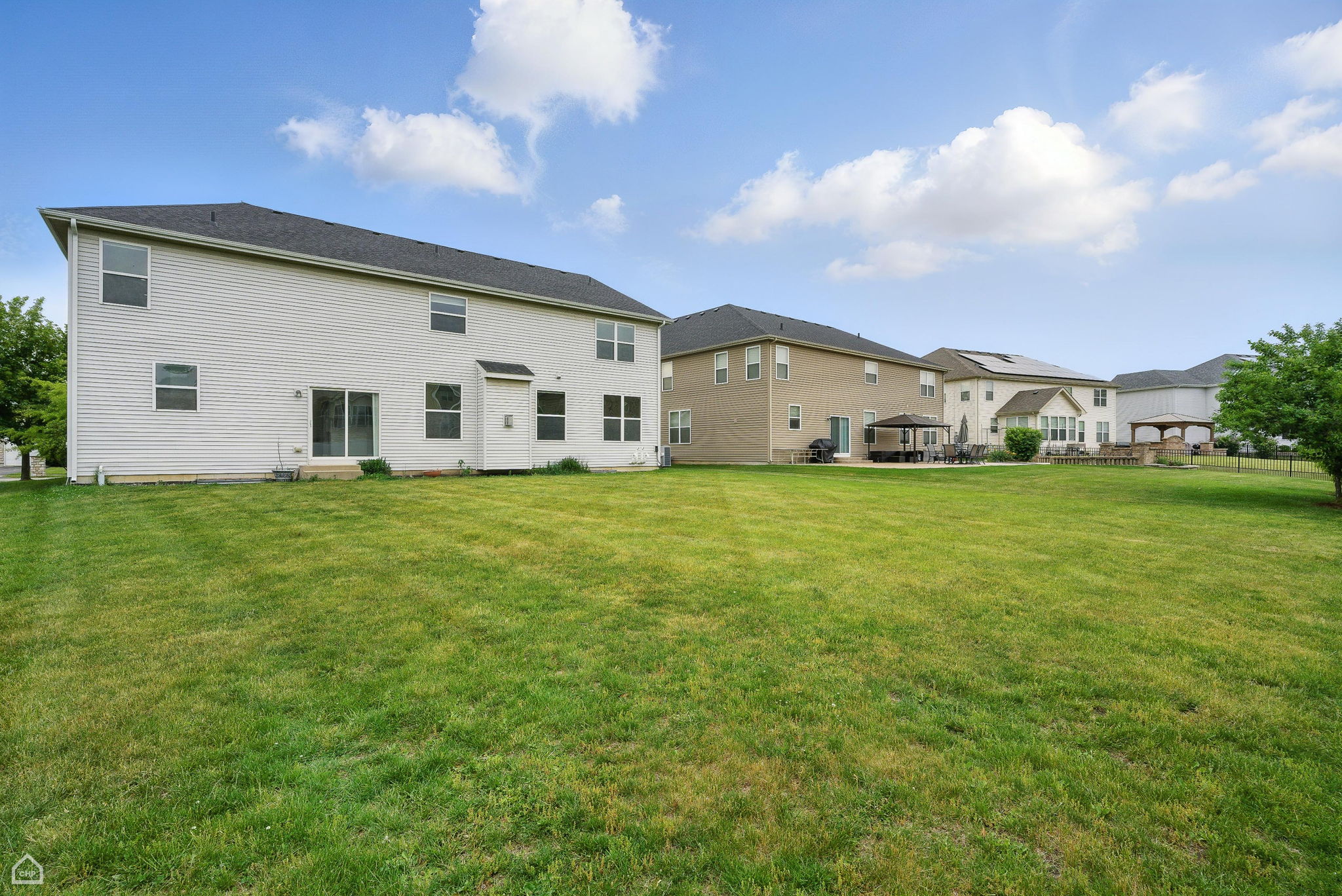 465 Blue Heron Cir_003