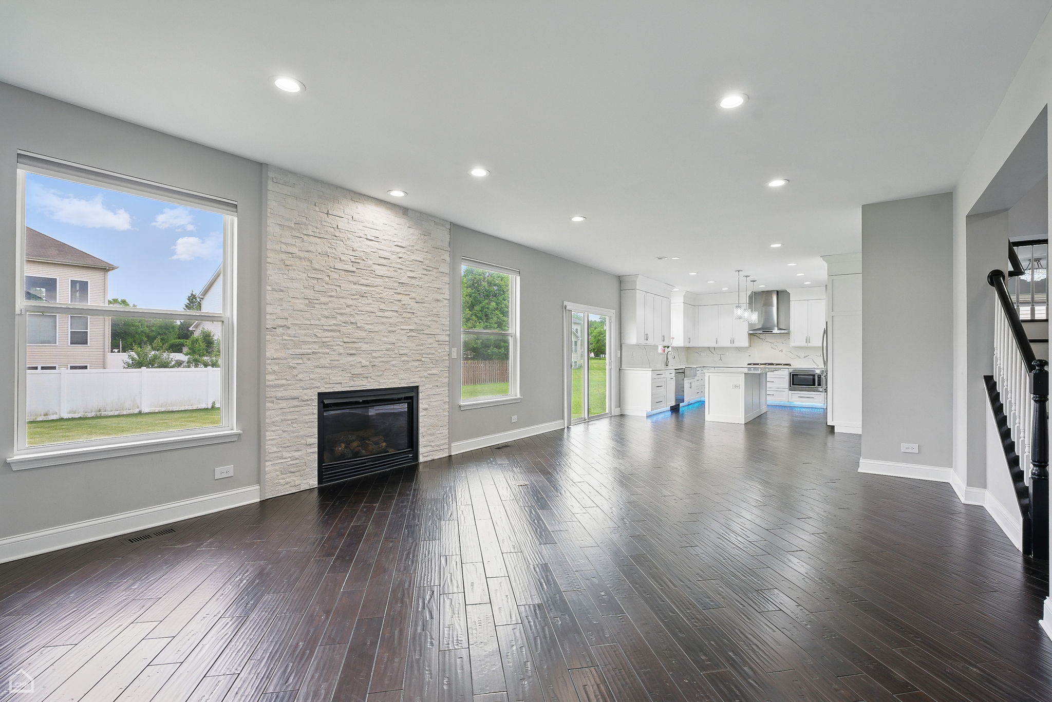 465 Blue Heron Cir_020