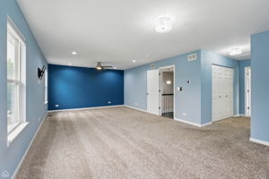 465 Blue Heron Cir_037