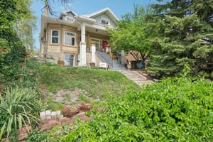 E 6th Ave-2504-002.jpg