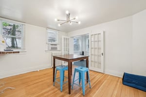 E 6th Ave-2504-016.jpg