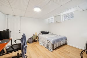 E 6th Ave-2504-033.jpg