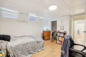 E 6th Ave-2504-034.jpg