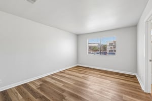 E Bradley Ave unit 3-S2105-023.jpg