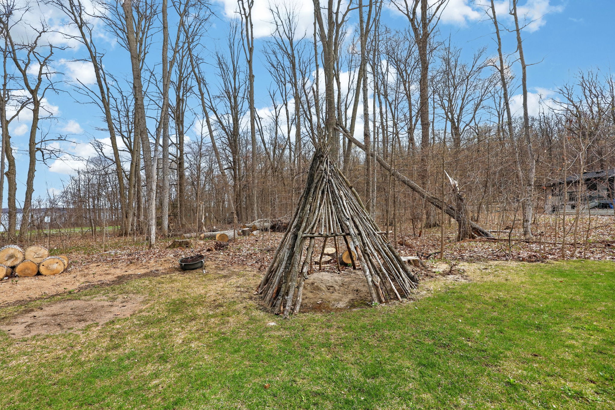  Photo 48