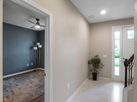 Foyer/Bedroom
