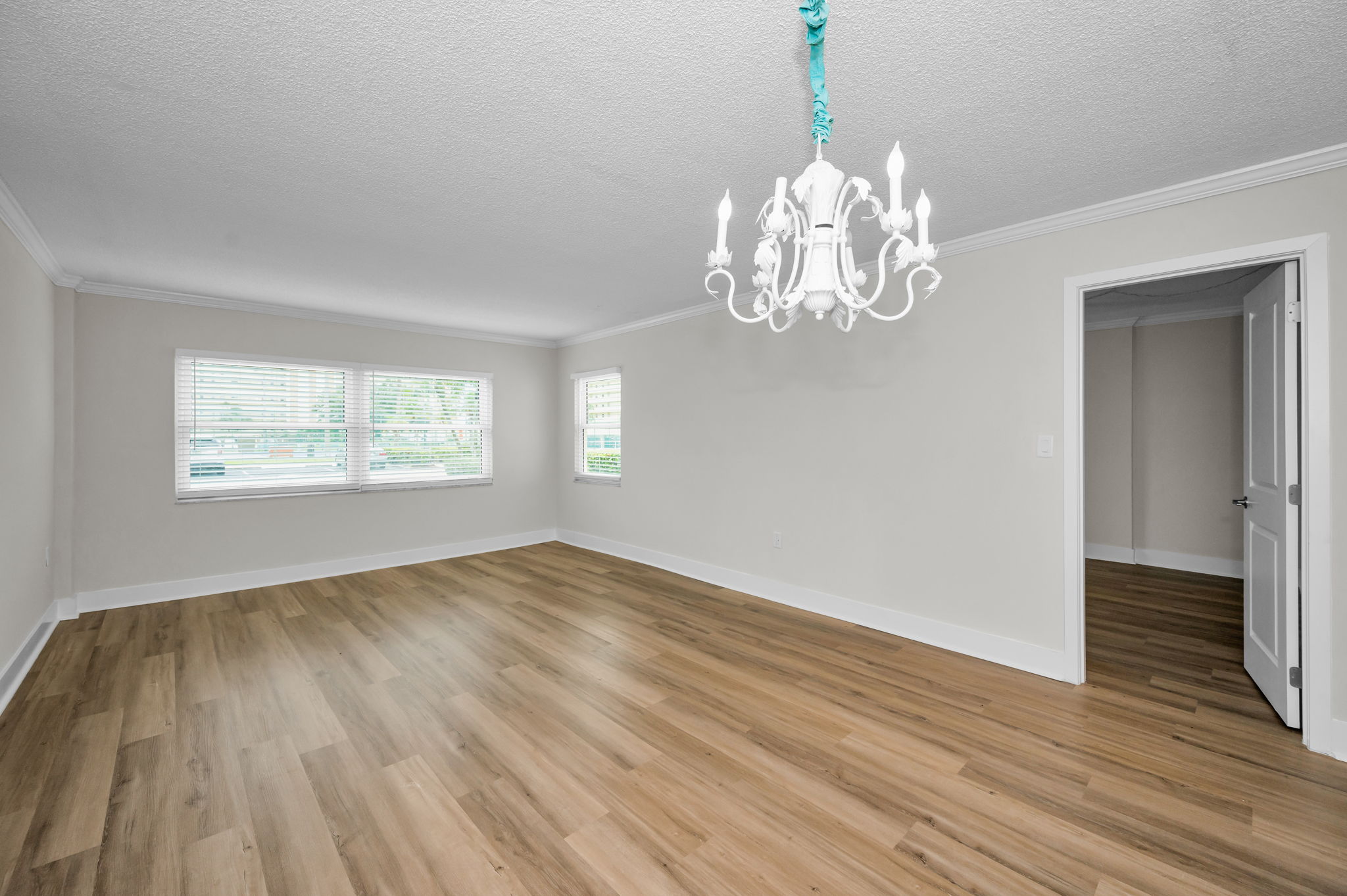 Dining Room3