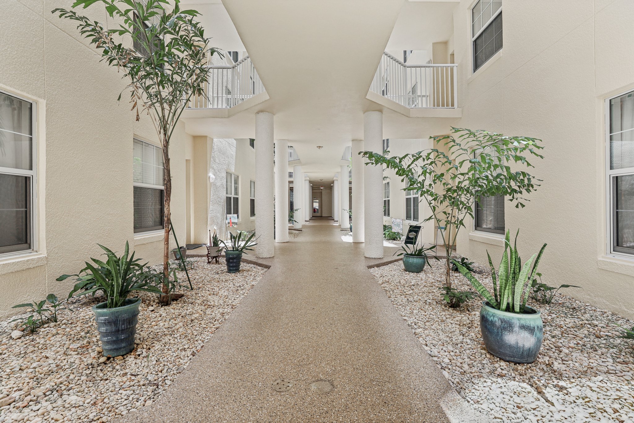 Links Village Dr B103-3005-006.jpg
