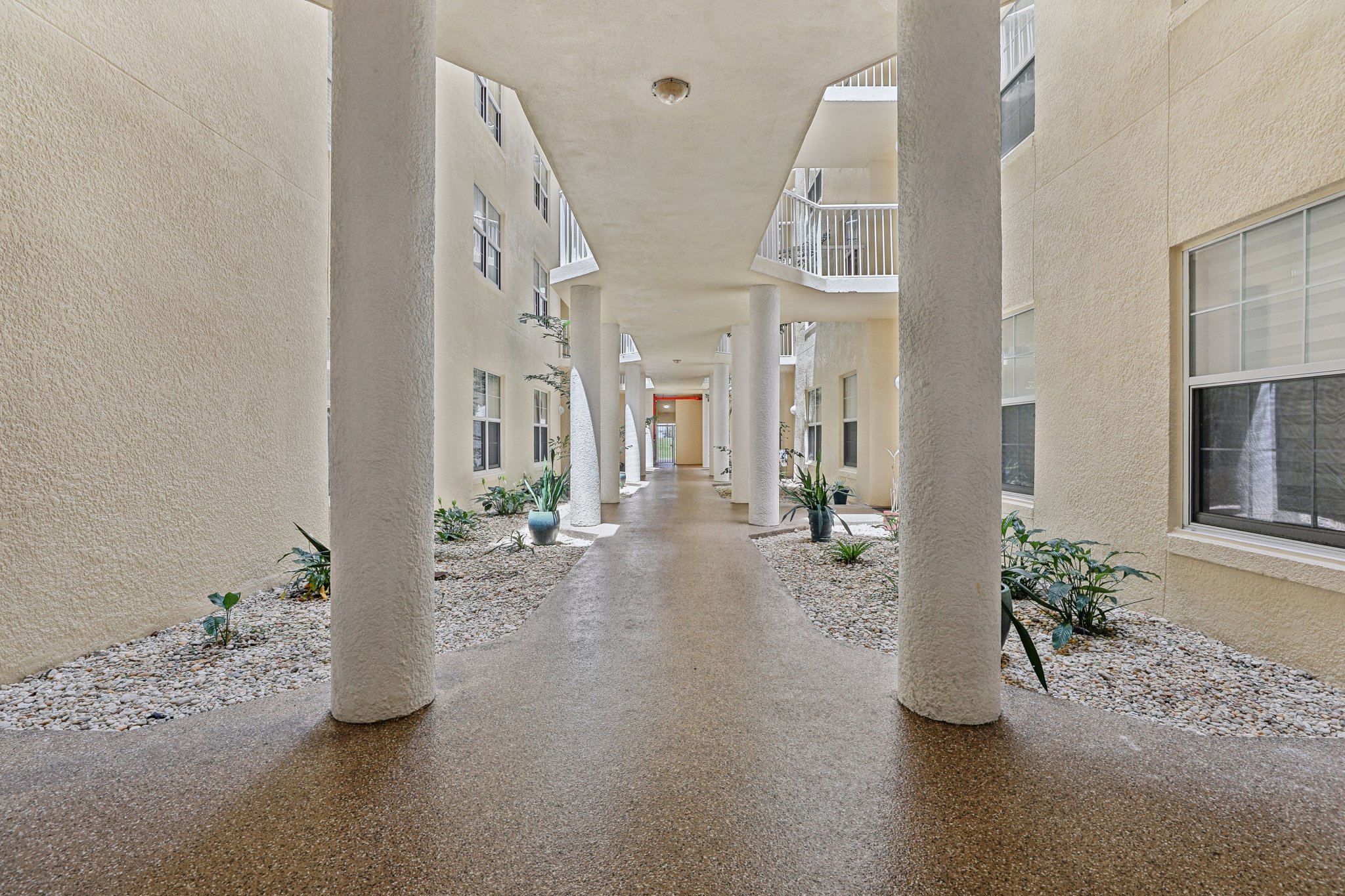 Links Village Dr B103-3005-007.jpg