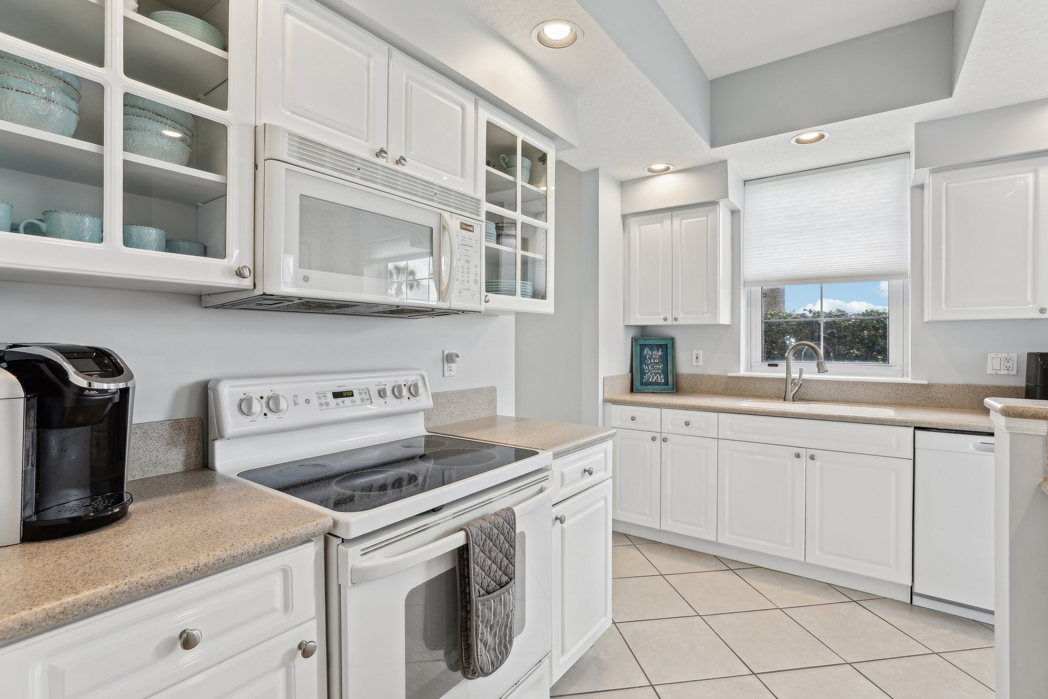 Links Village Dr B103-3005-018.jpg