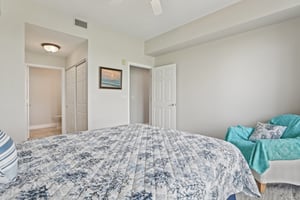 Links Village Dr B103-3005-022.jpg