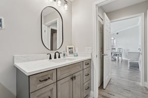 Links Village Dr B103-3005-027.jpg