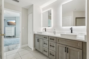 Links Village Dr B103-3005-035.jpg