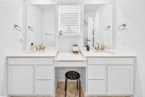 Interior MBR Bath Vanity Full
