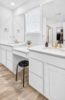 Interior MBR Bath Vanity Vert