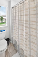 Interior BR 2 Bath Toilet and Shower